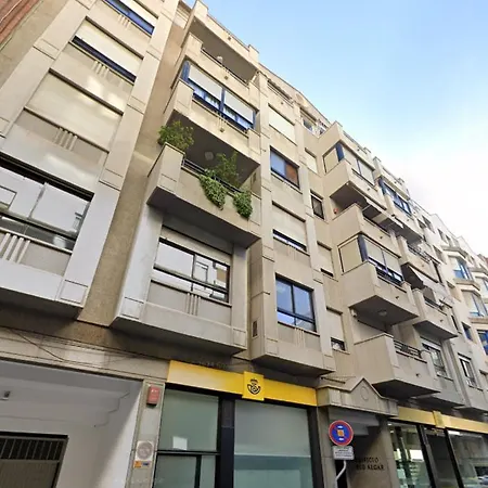 Familiar En El Centro De Alicante
